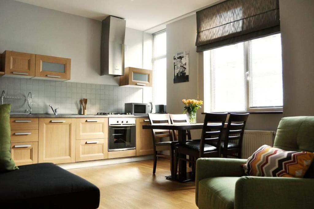 City Center 2Bdr Apartment Near Rustaveli Av. Τυφλίδα Εξωτερικό φωτογραφία